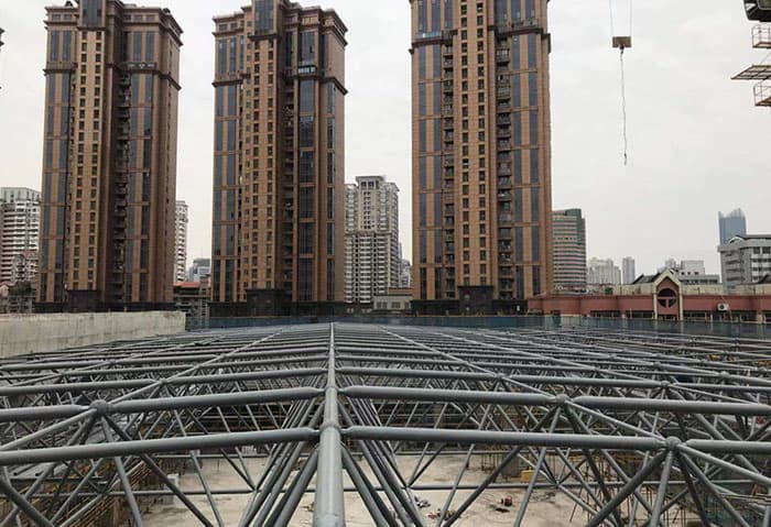 肇东螺栓球网架结构